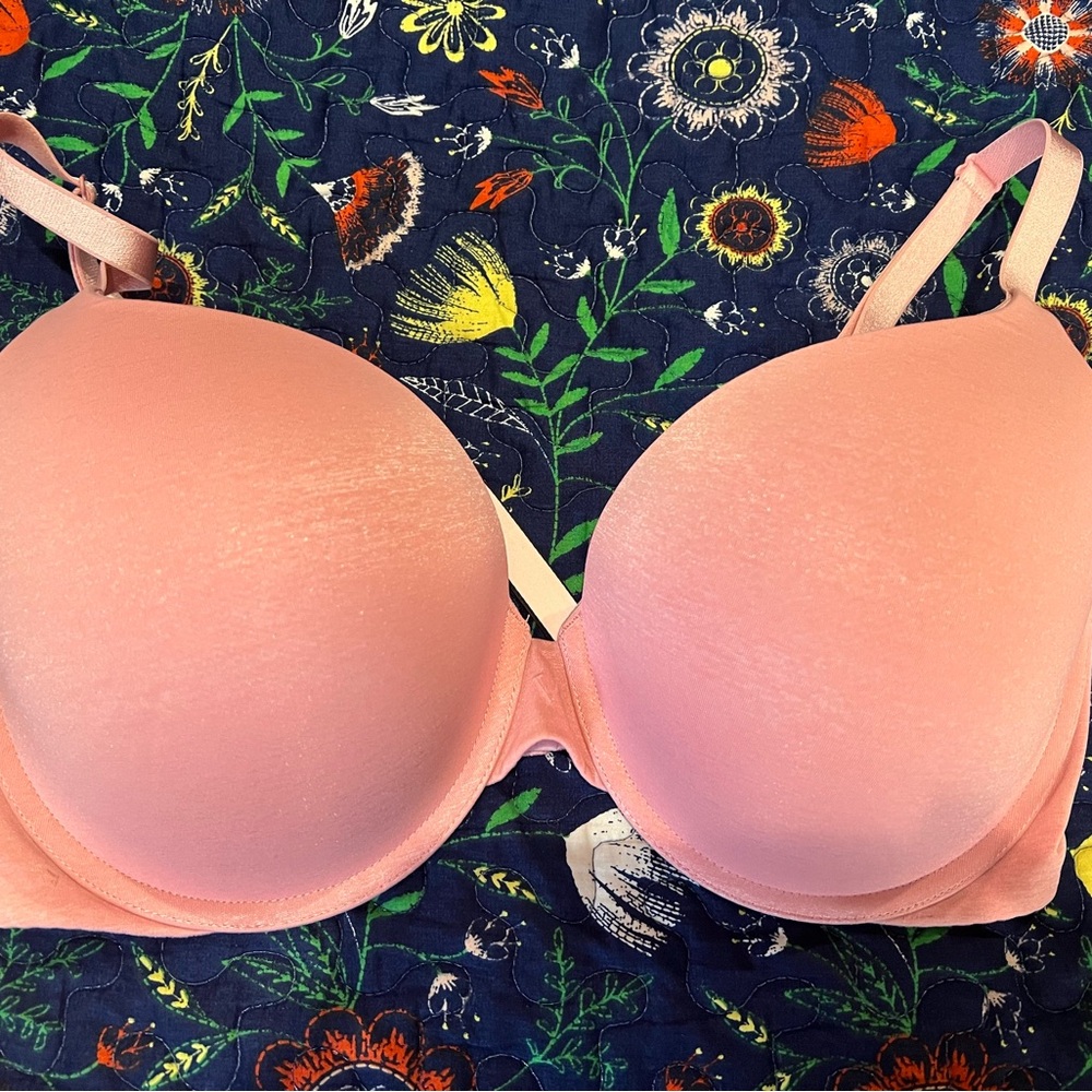 Victoria’s Secret Pink Women's Bra T-shirt push-up 36DD